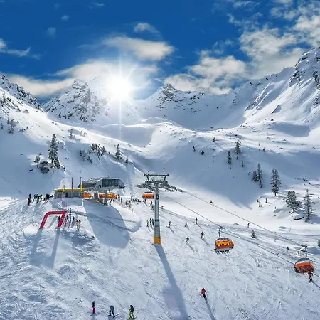 Hauszeit شقة هاوس إم إنيستال